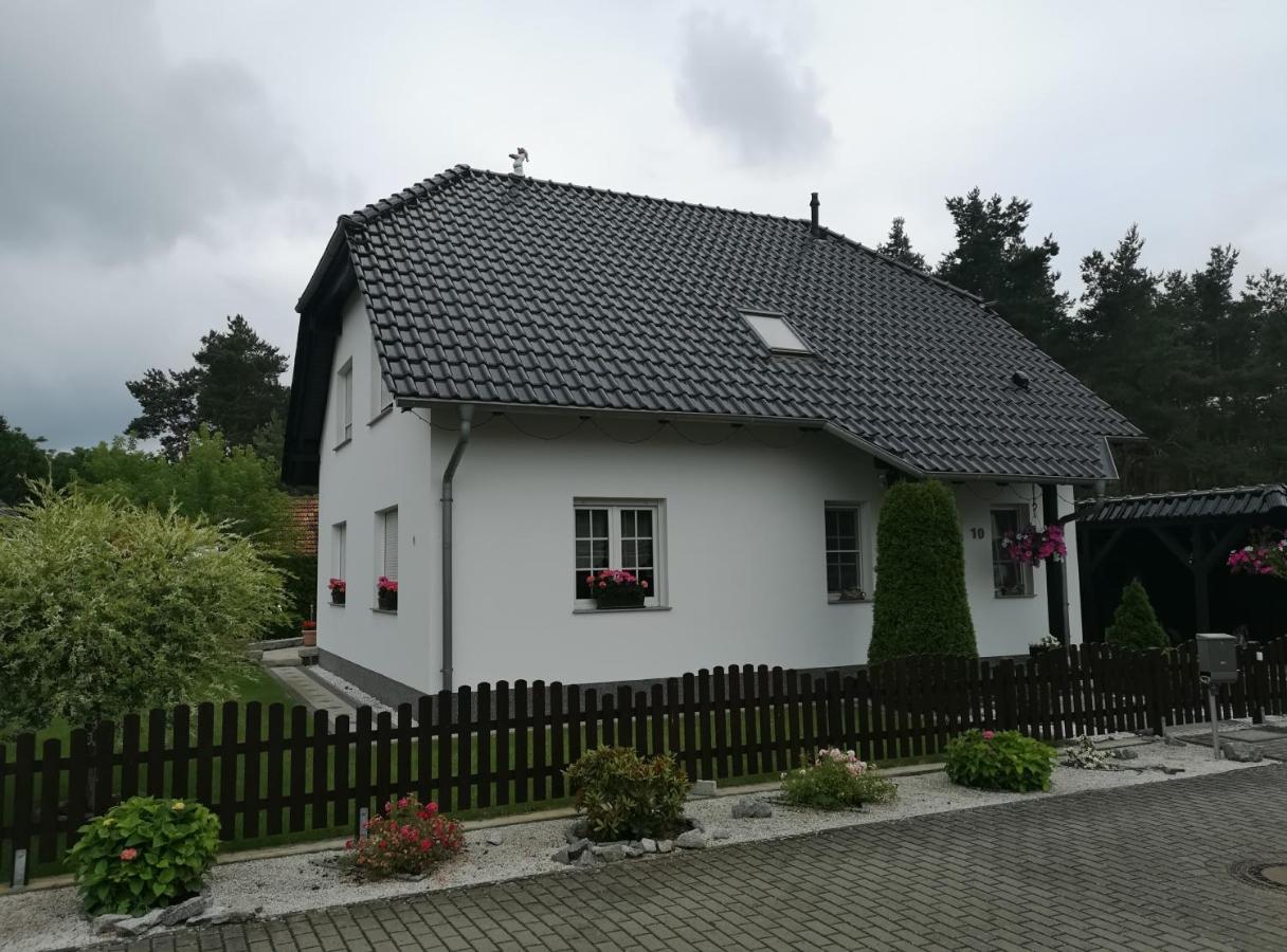 Ziltendorf Gaestezimmer Im Bewohnten Efh Mit Pool Und Garten מראה חיצוני תמונה